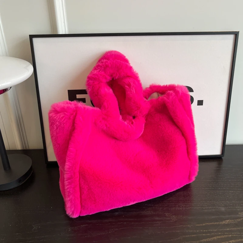 

Сумка для покупок большой вместимости, роскошная сумка из искусственного меха, женская сумка, новинка 2025 года, зимняя пушистая плюшевая сумка на плечо, женские дорожные сумки