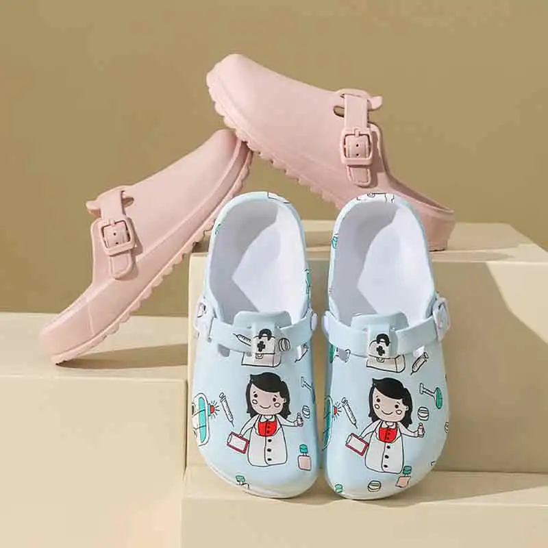 2025 أحذية جراحية جديدة للرجال والنساء قباقيب واقية متخصصة قابلة للتنفس للأطباء والممرضات والصنادل للاستخدام المختبري