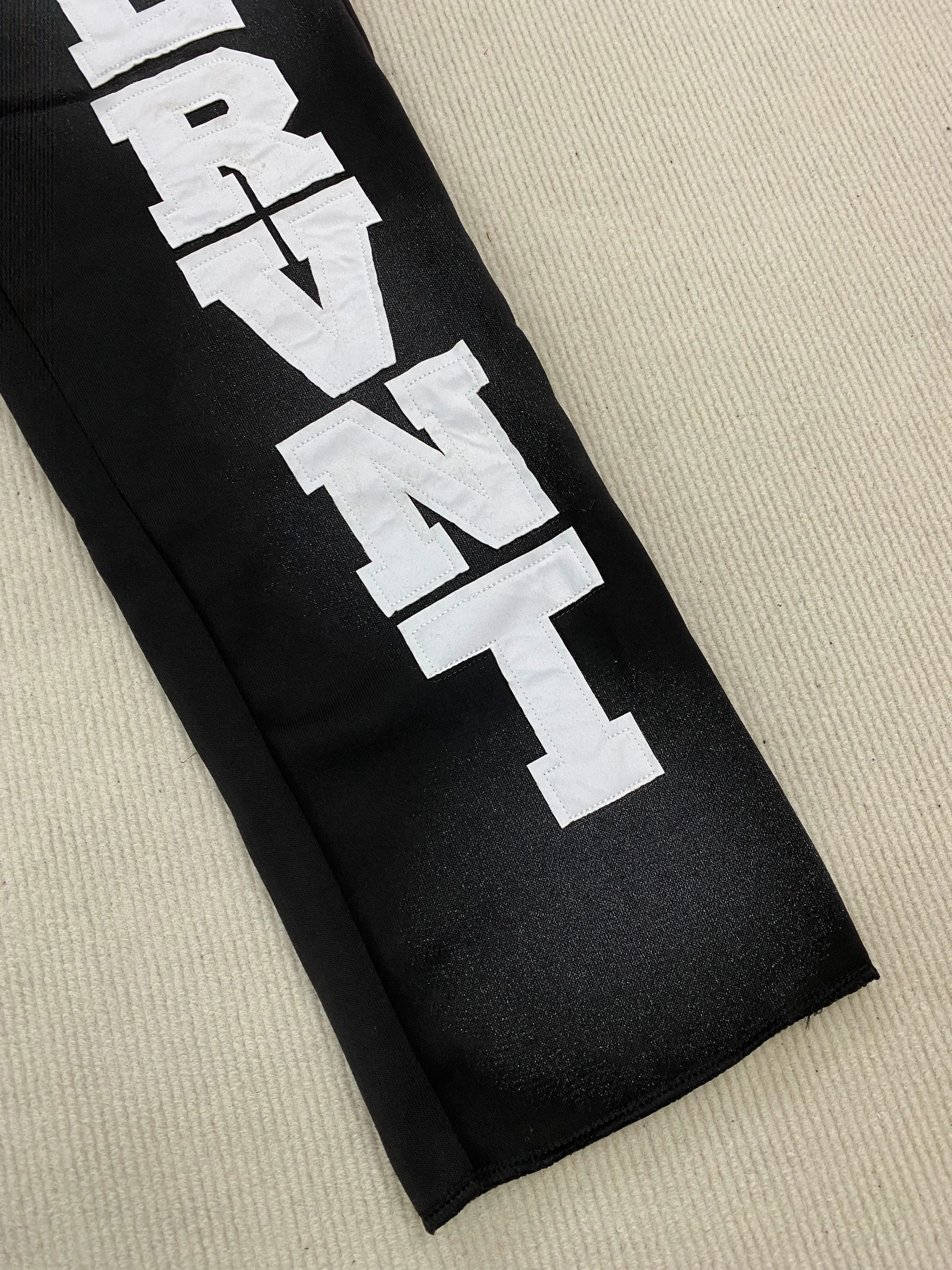 سروال كاجوال فضفاض مطبوع عليه حروف بتصميم جديد للرجال والنساء، سروال واسع الأرجل مع مرقع، إصدار خريفي رقيق #2