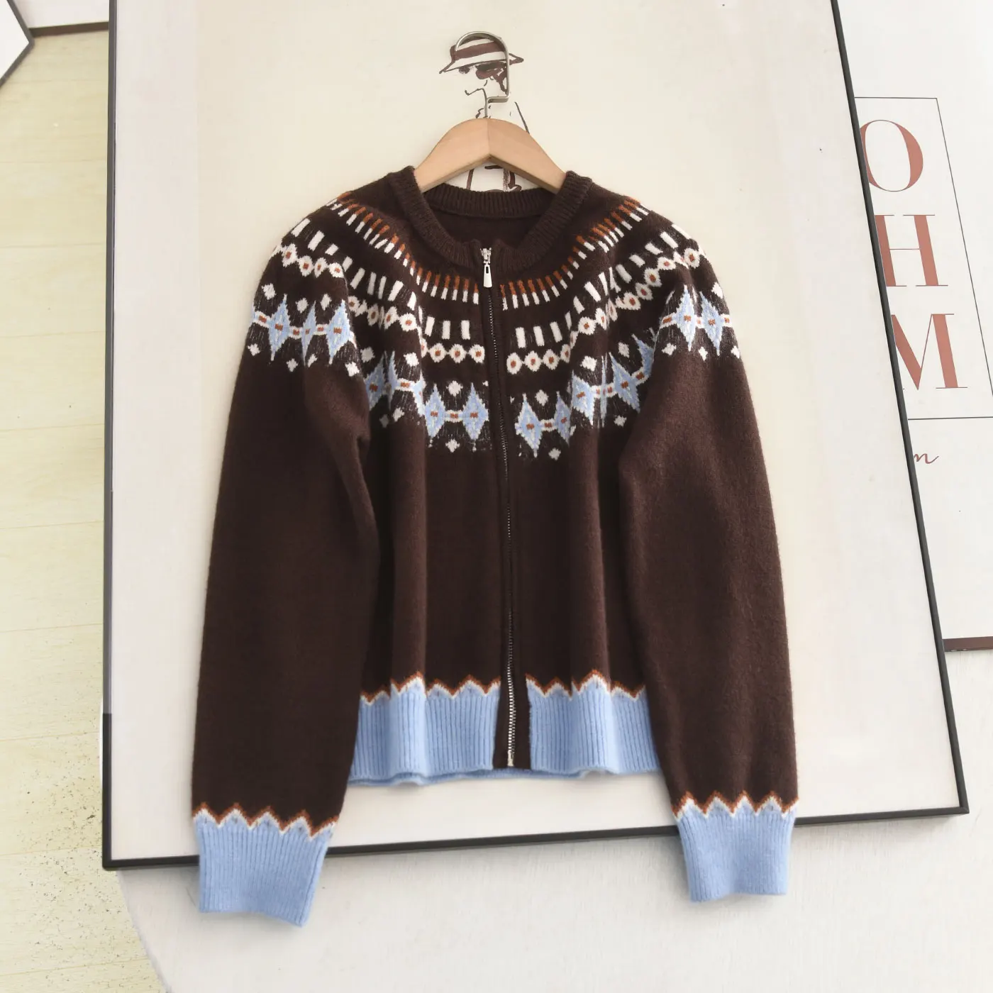 

Вязаный кардиган в стиле ретро с молнией, круглым вырезом, приталенный, из пряжи букле «Остров Аран», с длинными рукавами, для женщин