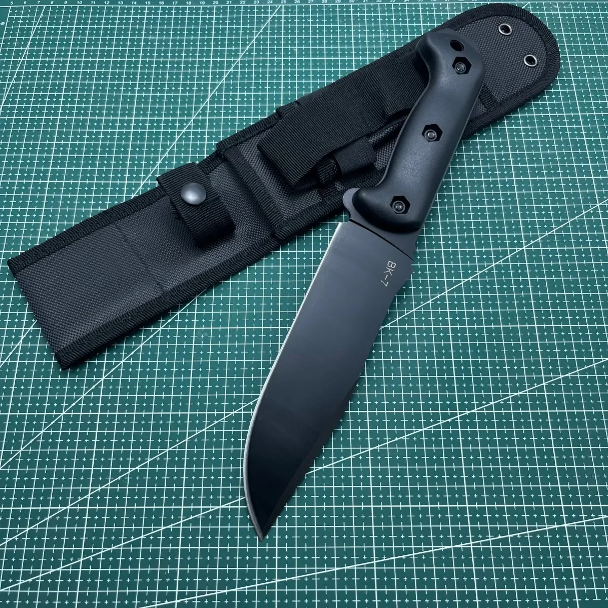 جديد Kb شفرة مثبتة سكين Bk7 سكين تخييم خارجي 8Cr13Mov شفرة ألياف النايلون مقبض Edc بقاء الصيد التنزه أداة هدية