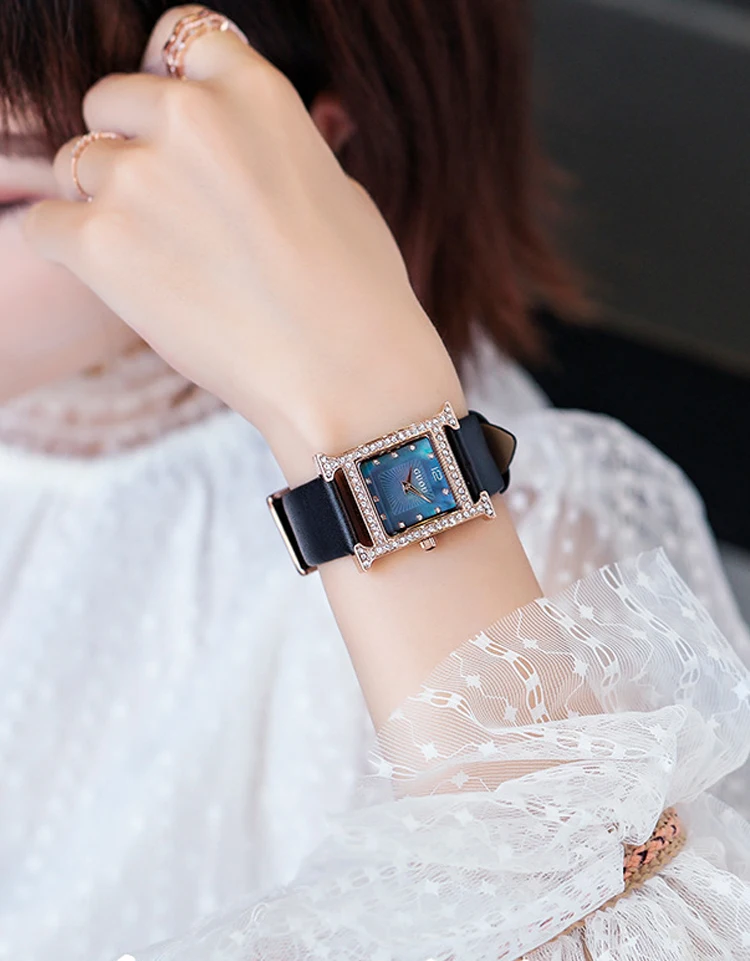

New Fashionable Square Watch Student Women'S WatchLeather Quartz WatchExquisite Ladies' WristwatchWomen'S GiftWomen'S Accessory.