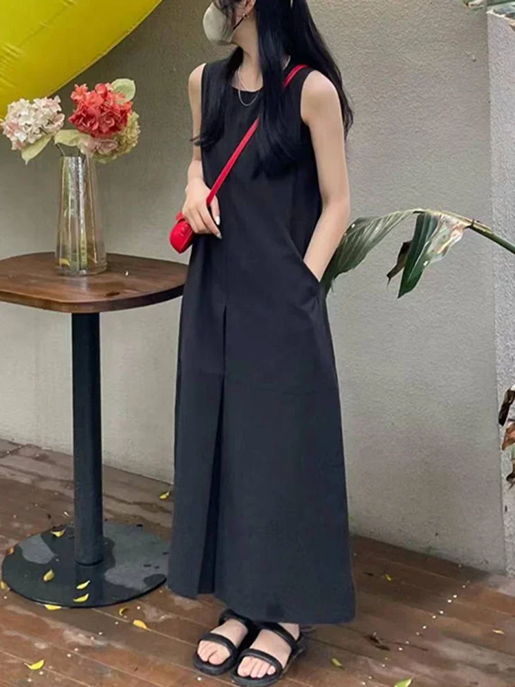 Simple Basic Fashion Street Women Dress French Black Sleeveless Vacation Dress Female Summer New Solid Color Slim Woman Dress