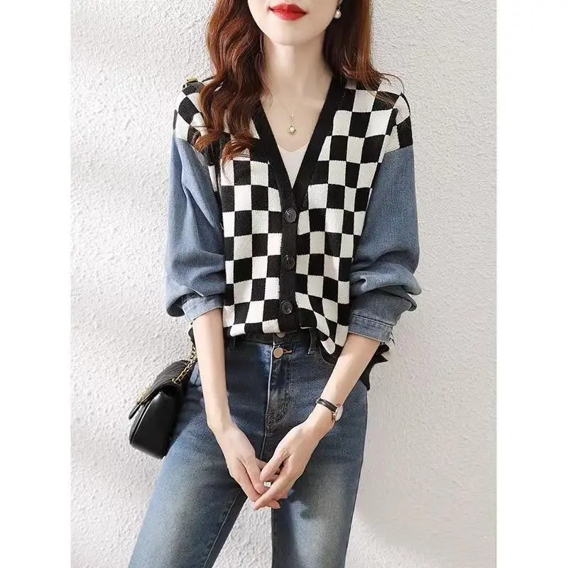 Fake Two Pieces Denim Spliced Long Sleeved Sweater for Women's Spring Autumn Western Style Loose Plaid Knitted Sweater Top