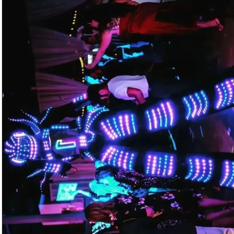 

Full Color Smart Dance Costumes For Party Show LED Pixels Robot Suit Costume Clothes Stilts Walker Costume LED Lights