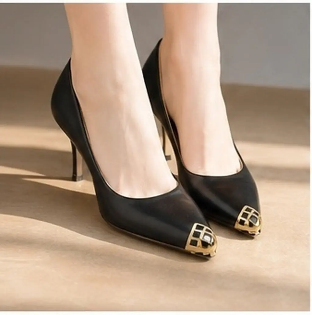 3Pairs High Heel Toe Protectors Metal Pointed Tip Guards for Shoes Sleek Stylish Protection Versatile Formal Casual Use