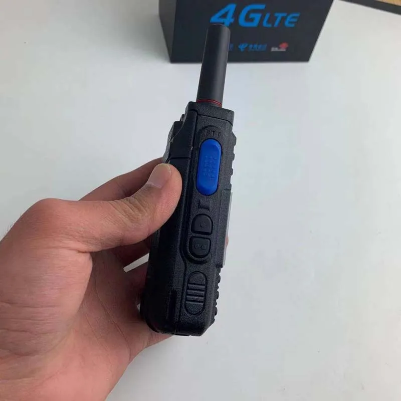 GPS WIFI BLUETOOTH SOS 4G Radio LTE Android Zello Walkie Talkie