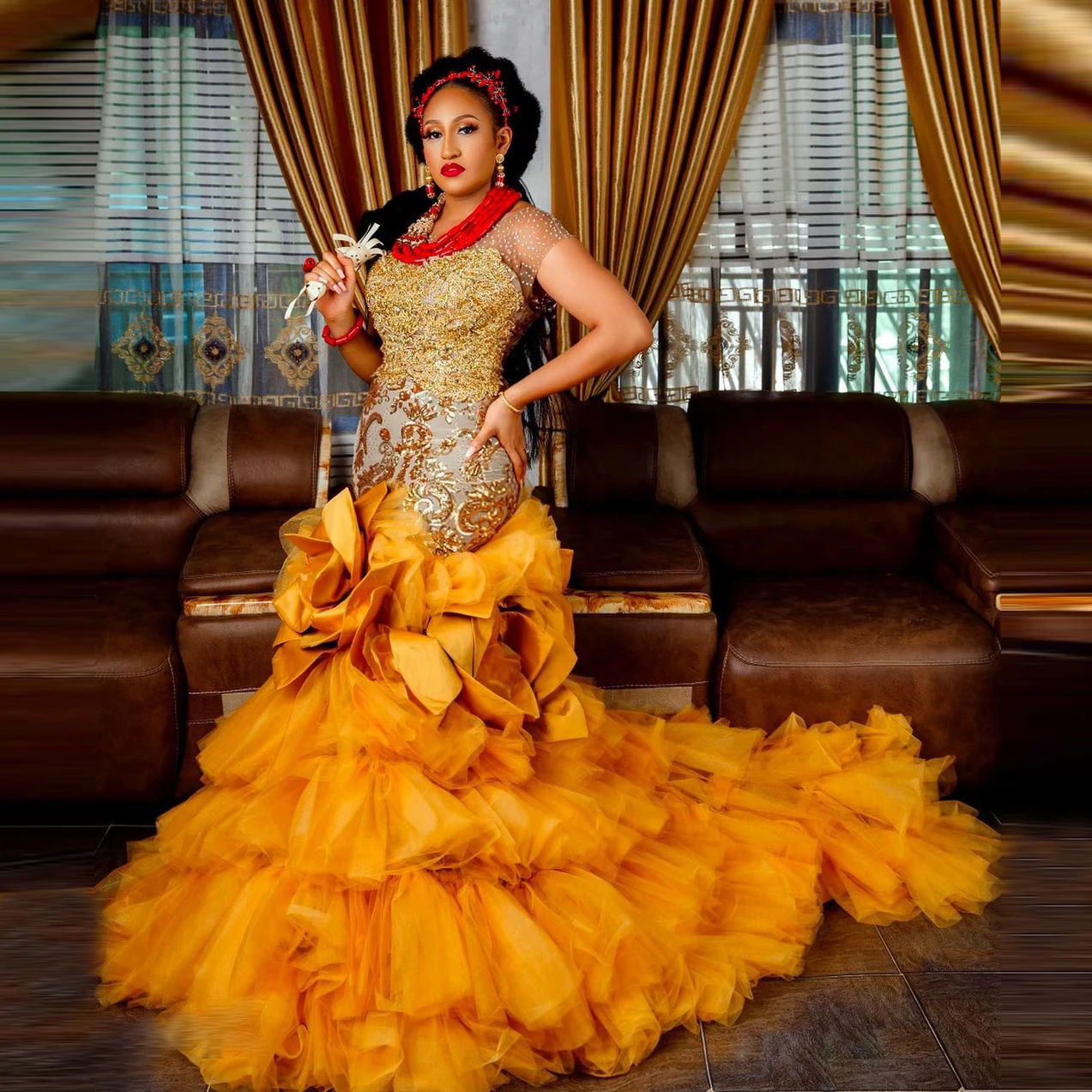 

Golden Tulle Layered Ruffled Lace Mermaid Wedding Aso Ebi Evening Dress Short Sleeve Beaded Prom Party Dress