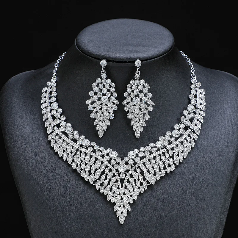3PC Women\'s Fashion Starry Leaf Embellishments Necklace Earrings Jewelry Set Wedding Banquet Party Festival Gift 8884