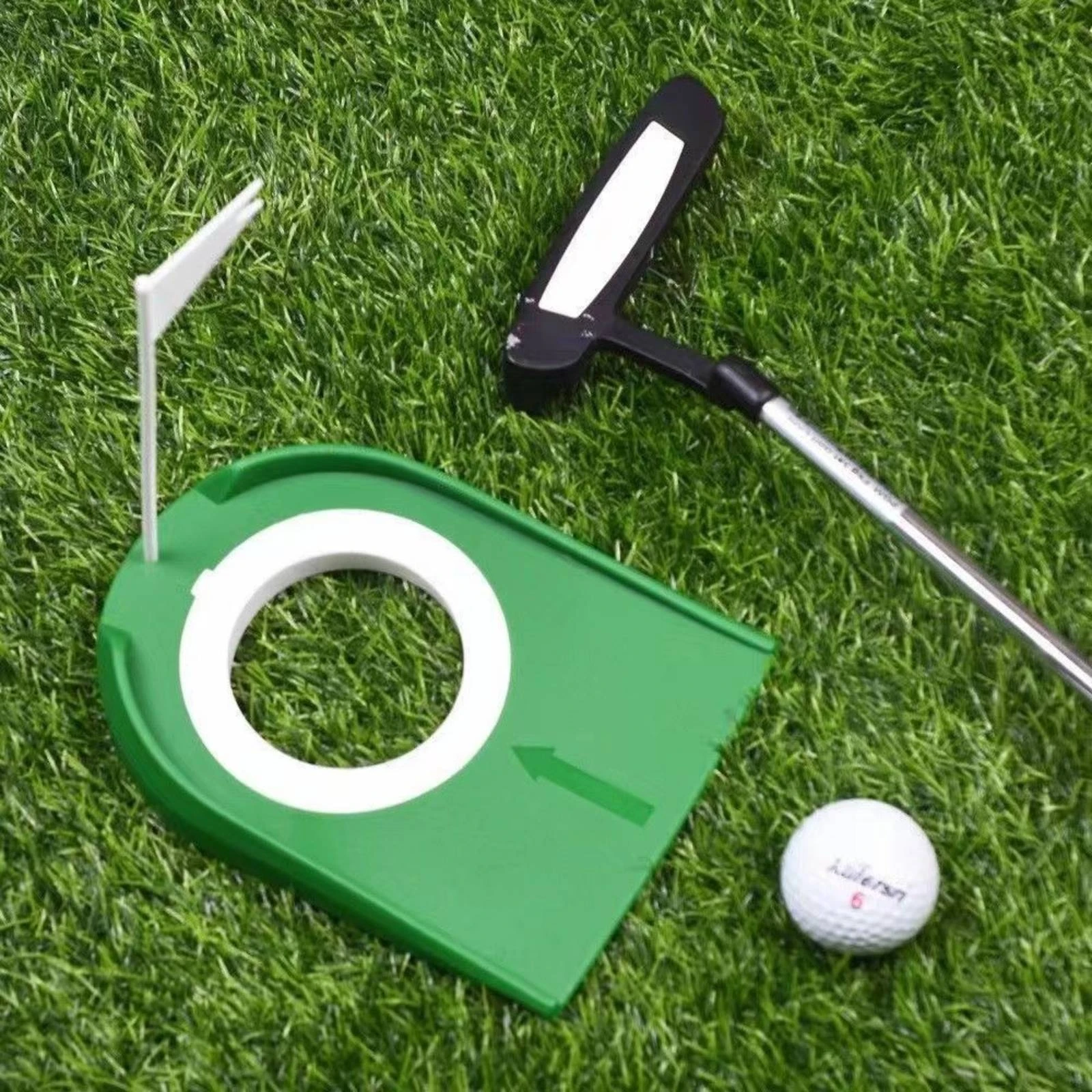 Golf Putting Practice Board Flag Marker Sloped Putting Board White Circle Rounded Rectangular