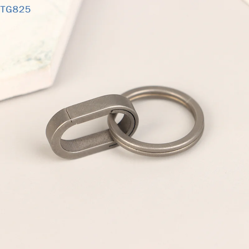 【AN】Titanium Alloy Mini Key Ring Connection Buckle Universal Joint Auxiliary Ring Connection Bayonet Ring Personality Creativity