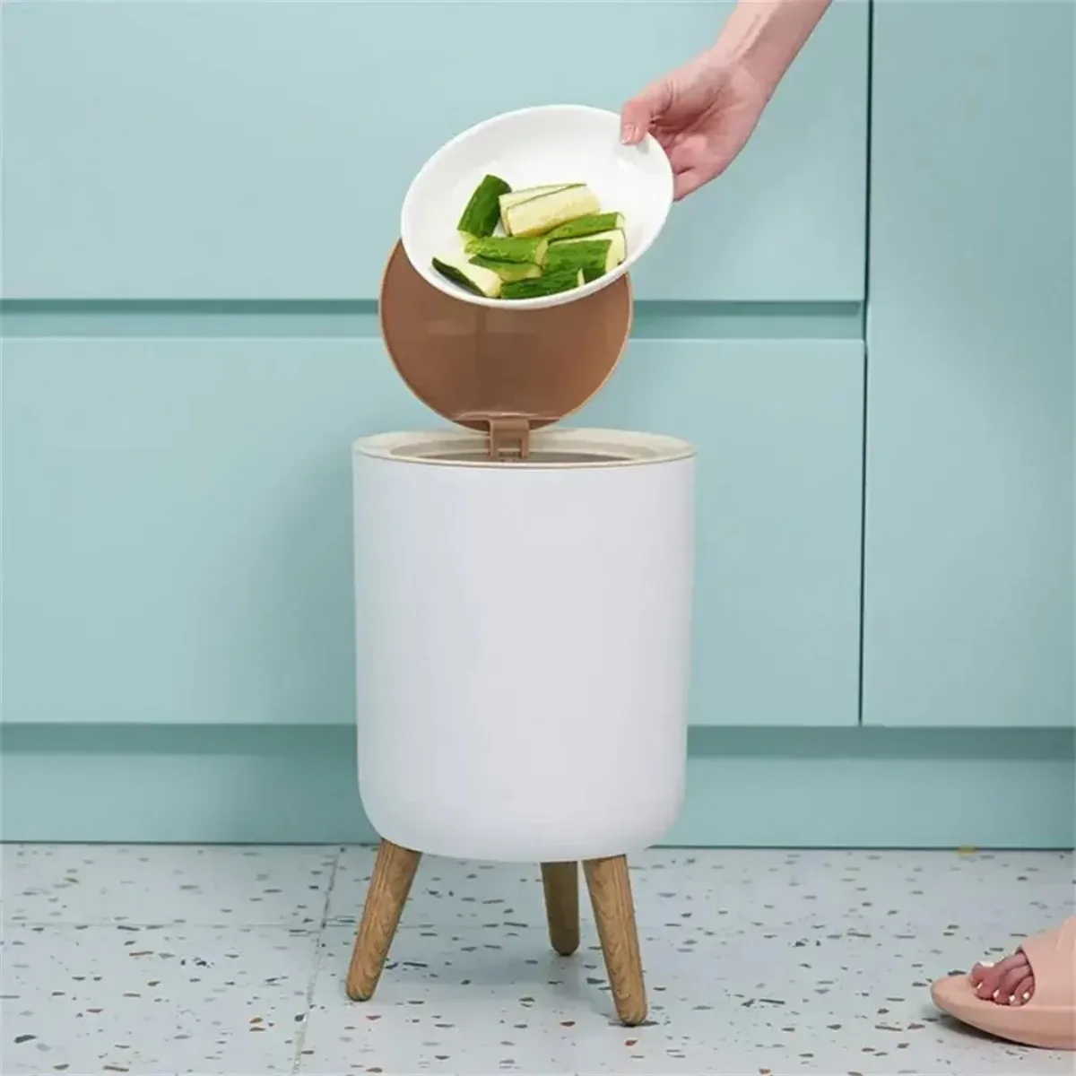 

High Foot Garbage Bin Toilet Bathroom Office Room Compost Bin Garbage Kitchen Trash Can Desktop Dustbin Wooden Grain Press Lid