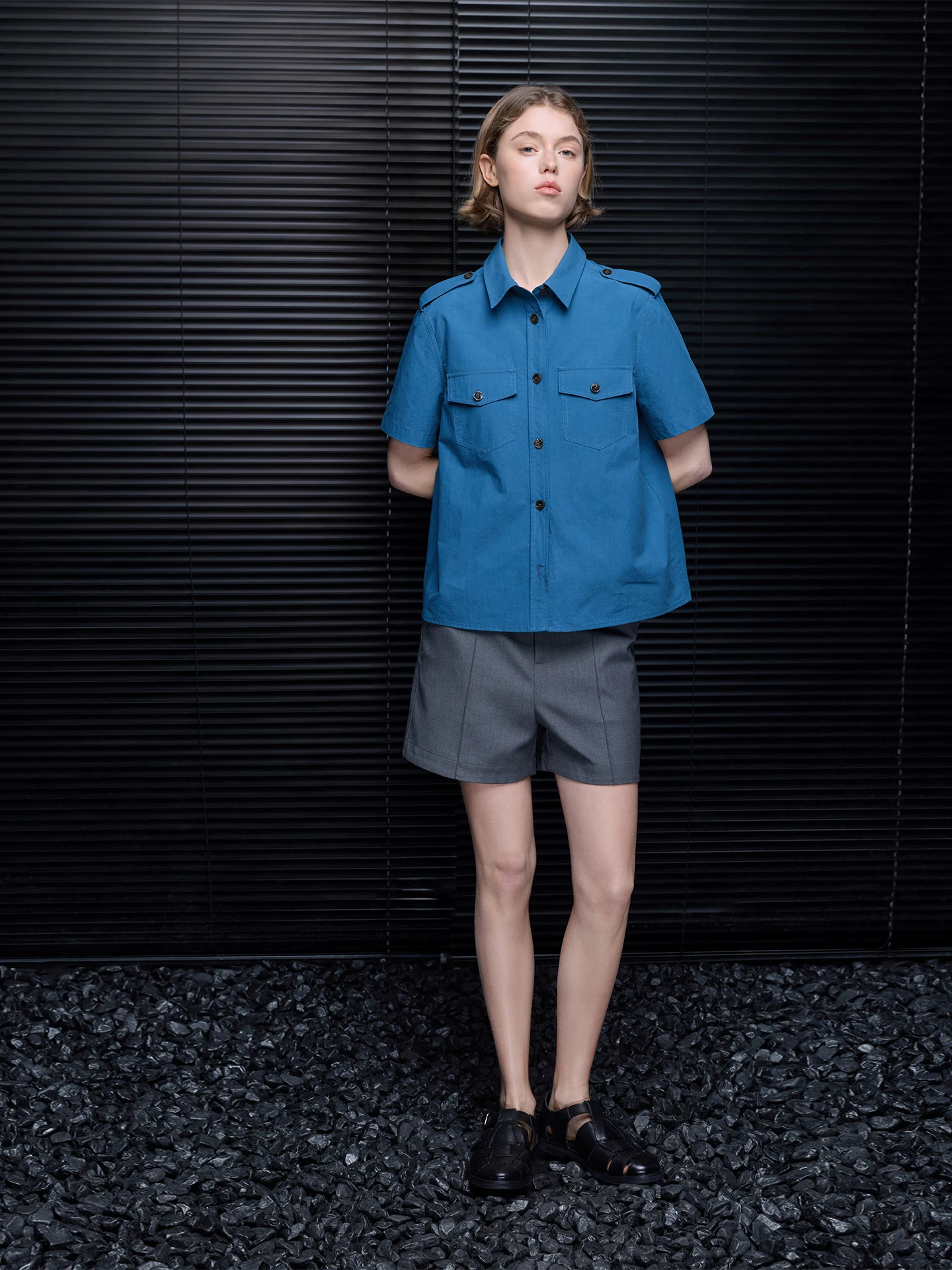 

Синяя женская рабочая рубашка с коротким рукавом, летняя новинка, дышащая хлопковая, в уличном стиле, легкая, люксовая, антивозрастная