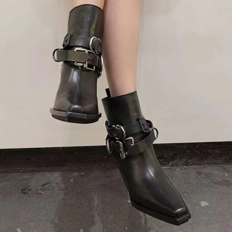 Belt Buckle Women Short Boots Squared Toe Genuine Laether Cool Fashion Designer Luxury Cowboy Knight Booties New Retro Shoe