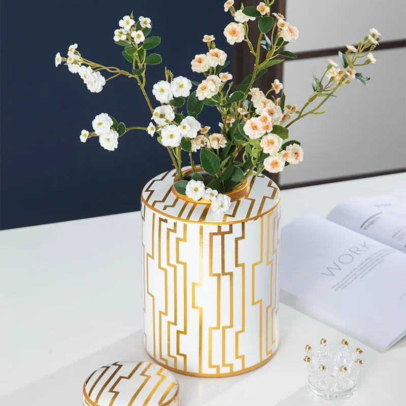 

Creative ceramic vase golden storage tank with lid modern home desktop flower arrangement storage finishing ornaments