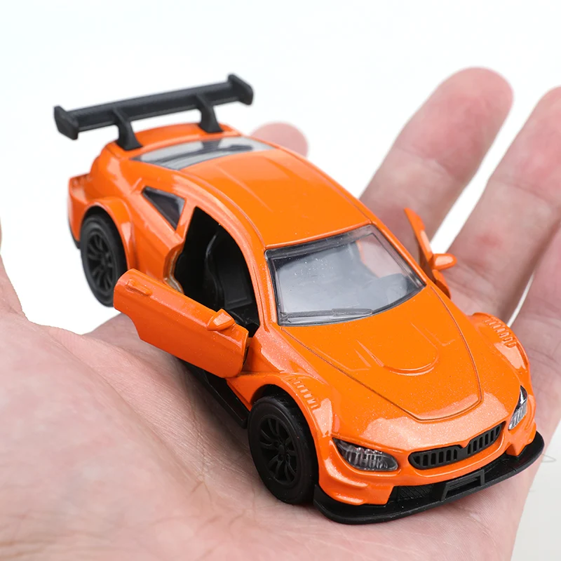 (Encíado) 1:38 modelo de coche de aleación simulación BMW M4 vehículo extraíble adornos de coche colección juguetes para niños