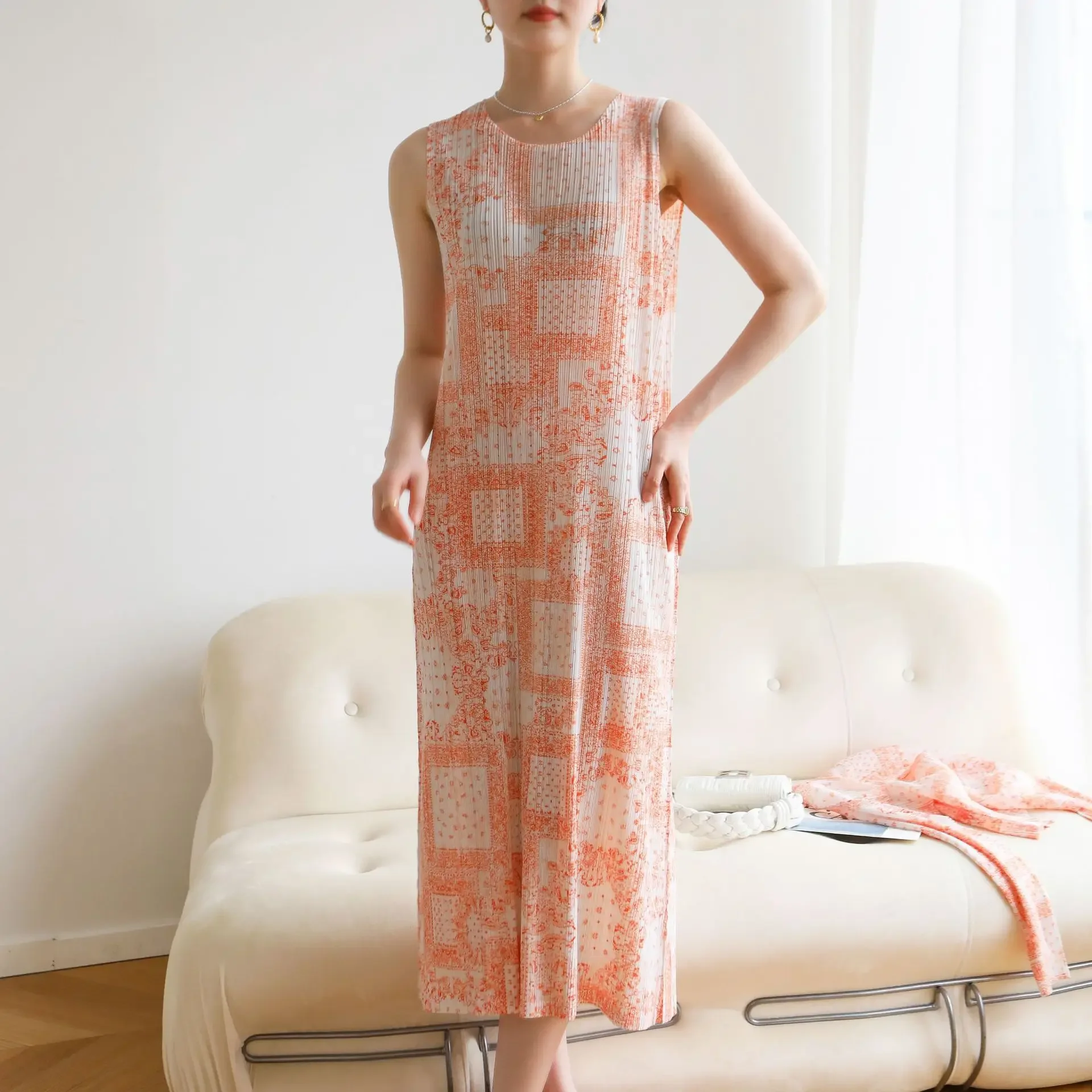 YUDX جودة عالية مياكي مطوي فساتين حريمي موضة مطبوعة بلا أكمام تصميم تنورة 2024 خريف جديد