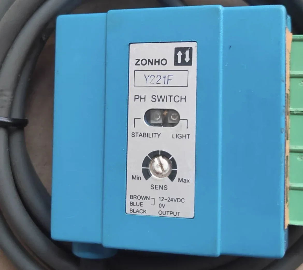 Used Electrical Y221F Light Sensor