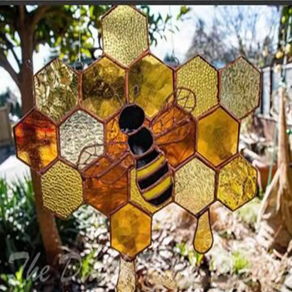 1PC Honeycomb Hanging Ornament Cartoon Bee Sun Catcher Farmhouse Garden Yard Acrylic Home Decorations Window Sunshade Novelty