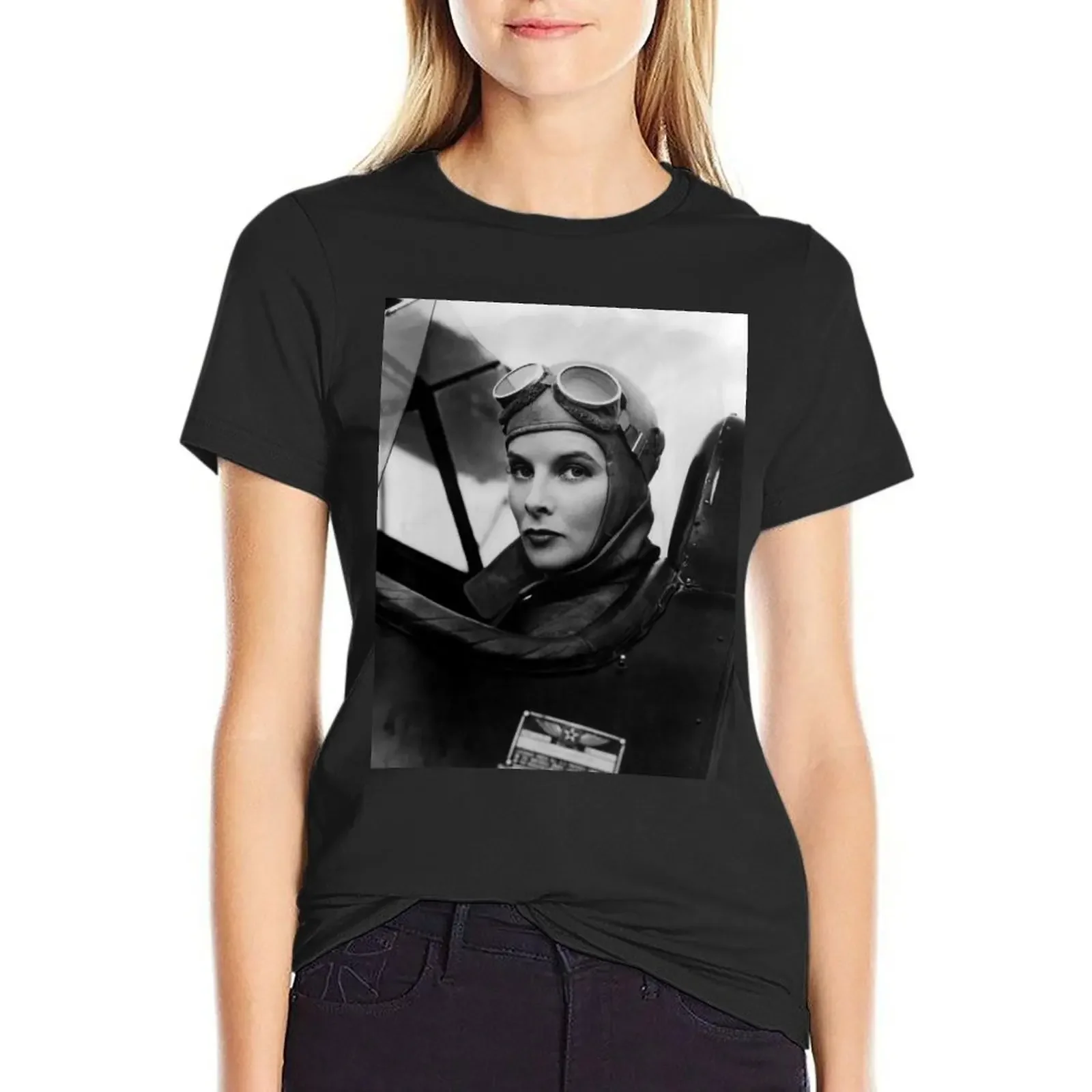 

Katharine Hepburn - Stars in Aviatrix - 1933 T-Shirt new edition plain summer tops Women's t-shirt
