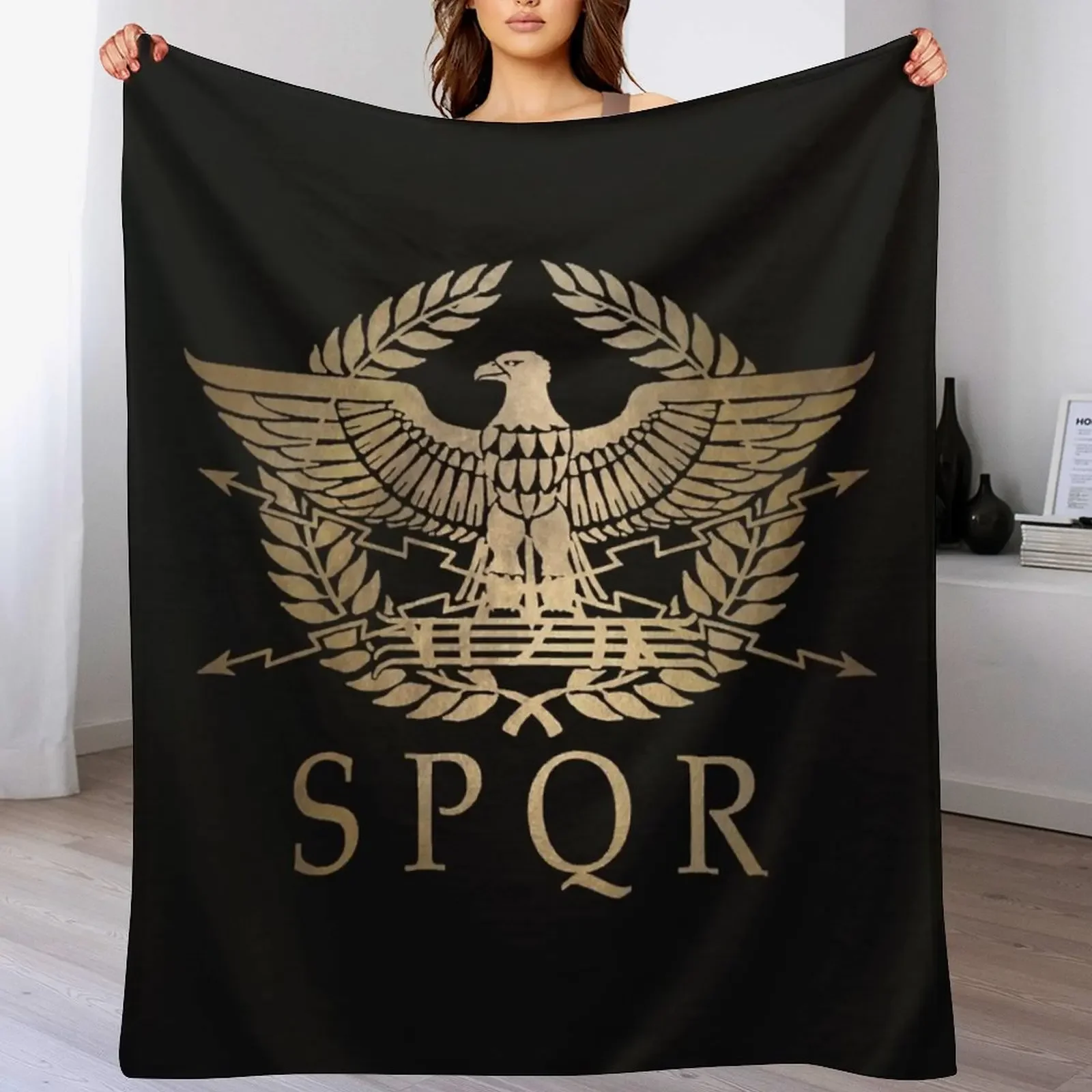 SPQR- Roman Empire Standard Shield Throw Blanket Warm Cozy Throw Blanket for Living Room Couch