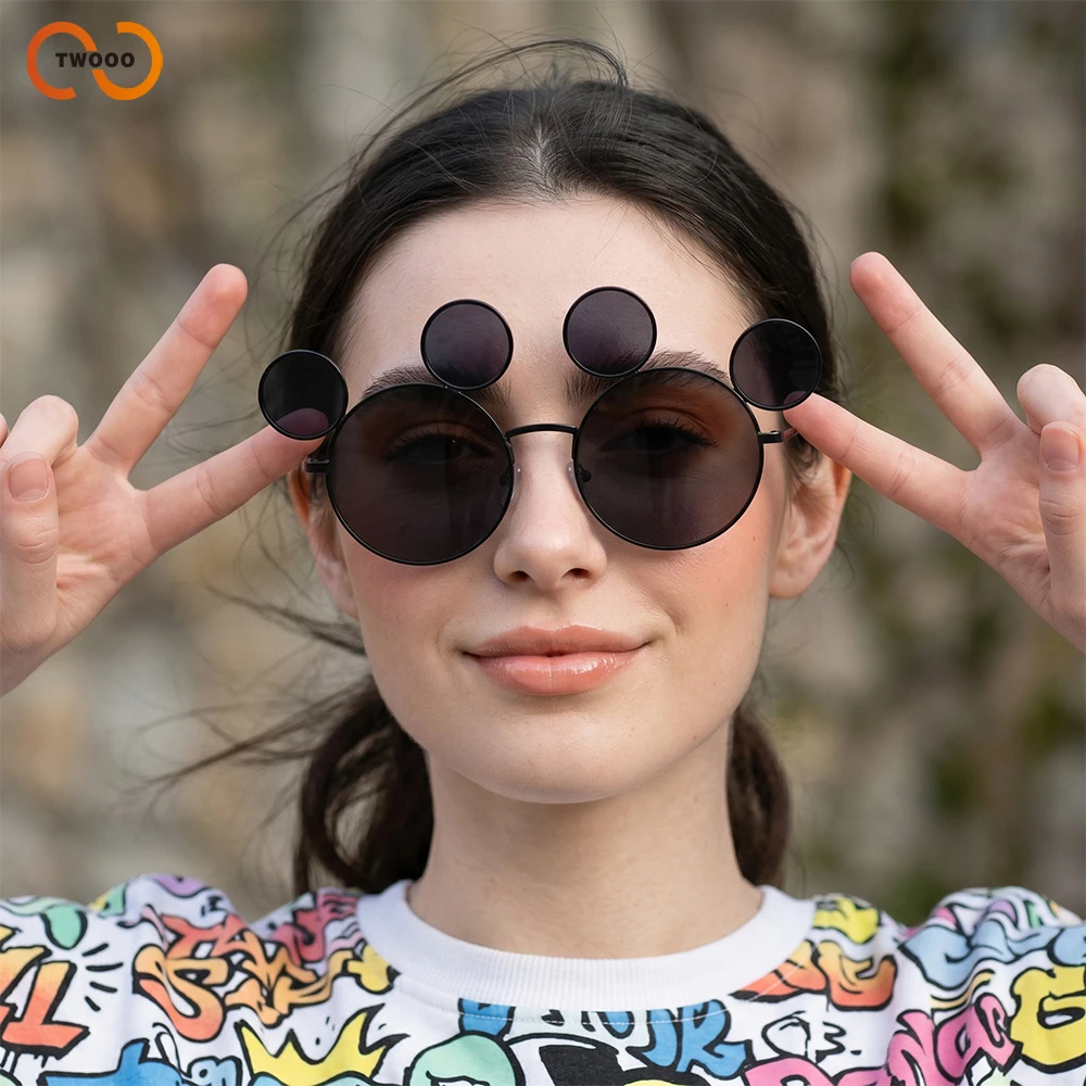 Image of 2026 Weihnachtsparty Mode Süße Sonnenbrille für Damen UV400 Einzigartige Persönlichkeit Street Prank Outdoor Cartoon Bärenförmige Brille