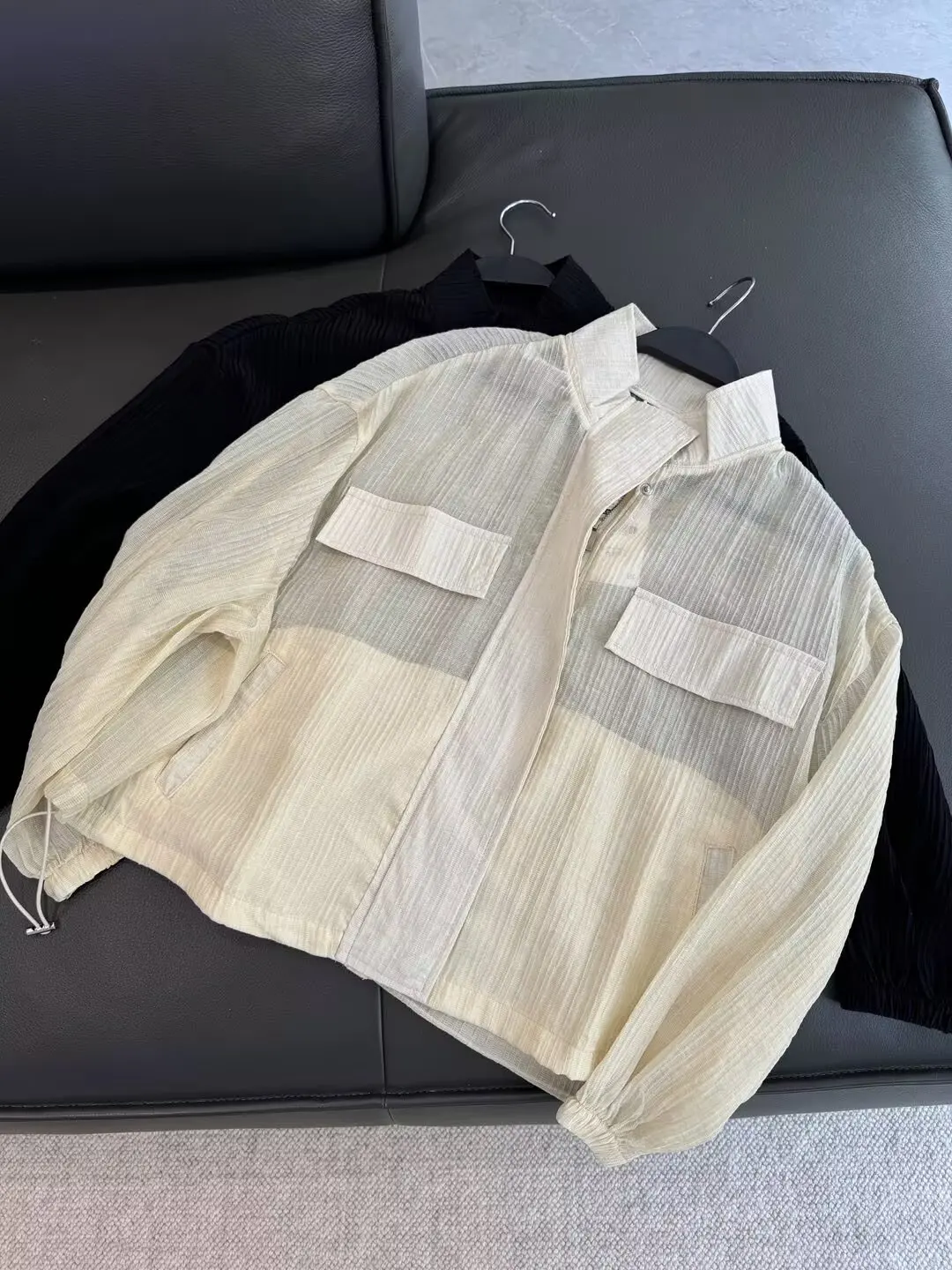 

Women's new fashion wrinkle effect Flip decoration casual Translucent shirt coat retro long sleeved zipper women's coat chic top