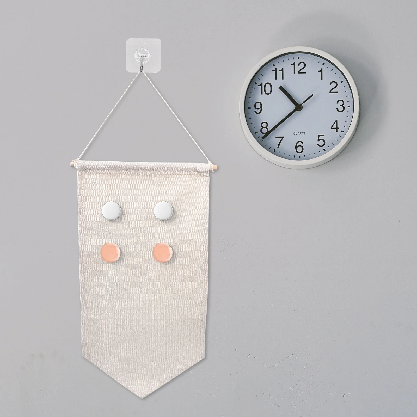 

Hanging Organizer for Enamel Pins Badges Pin Hanging Display Brooches Pin Holder Display Storage Jewellery Decor
