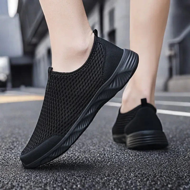 High Tops Lightweight Sneakers High Quality 2024 Black Shoes Rubber Bottom Loafer Shoes For Men Net Safety Tennis Man Tennis