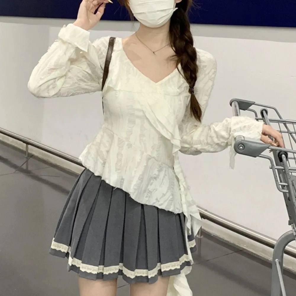 Рисунок 5 - Необычные футболки с рукавами-колокольчиками