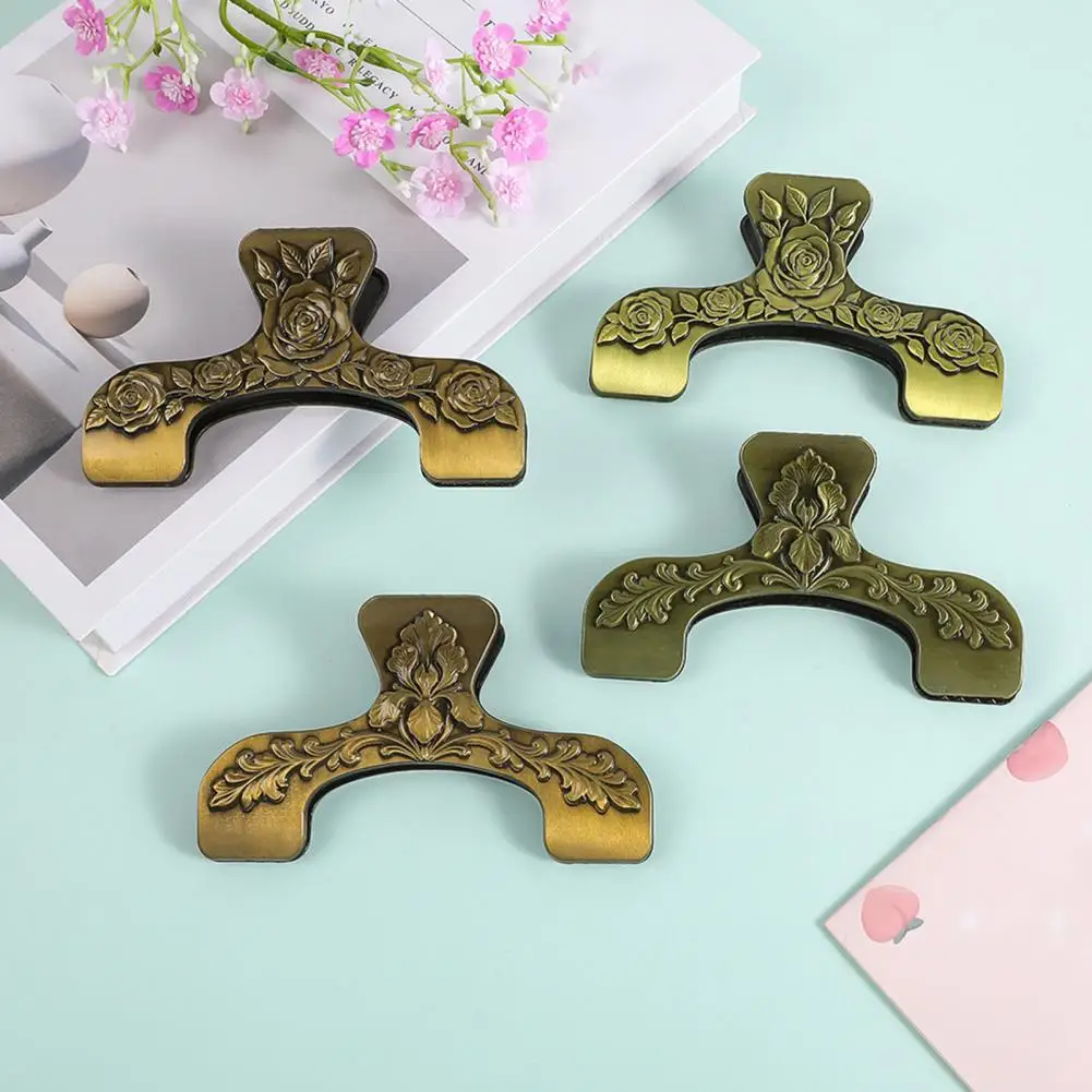 Retro Style Book Clip Book Page Holder for Reading Vintage Metal Book Page Holder with Floral Pattern Durable Zinc for Cookbooks