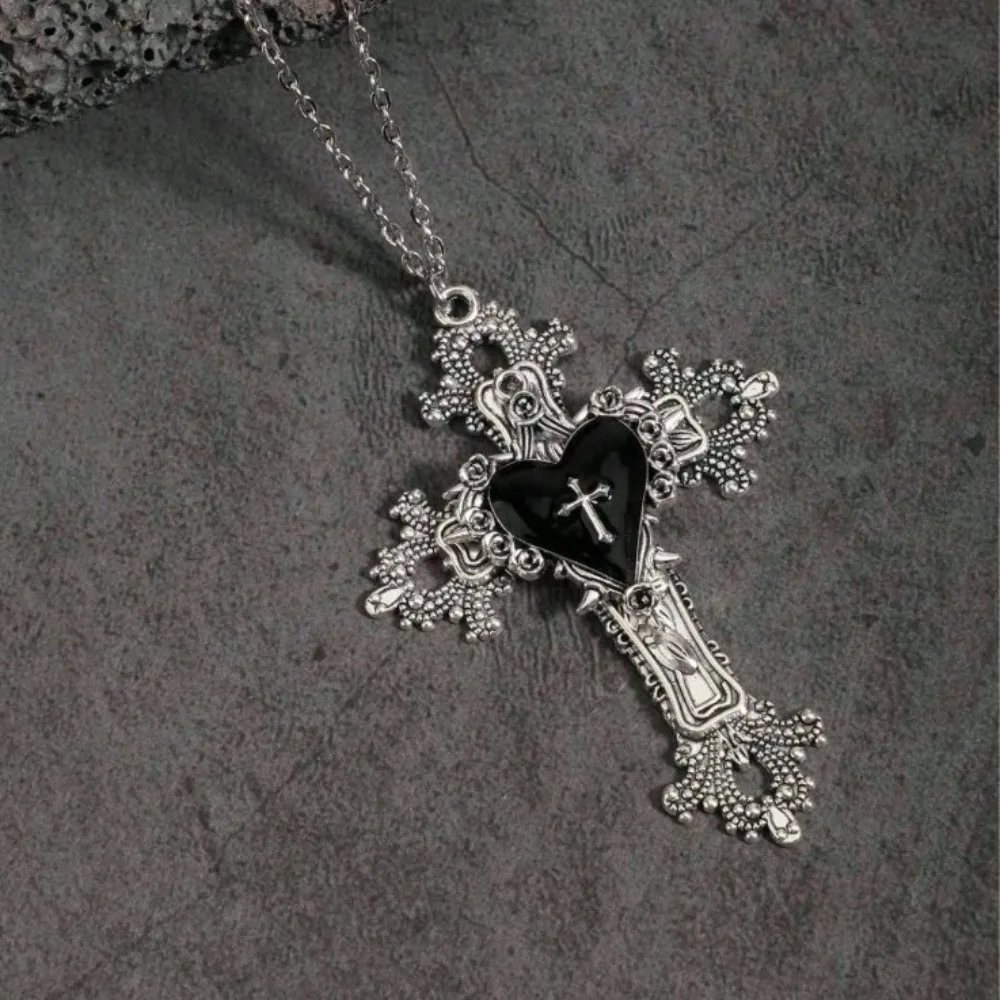 Gothic Personality Black Drip Glaze Heart-shaped Rose Flower Cross Pendant Necklace for Men Women Halloween Party Y2K Jewelry