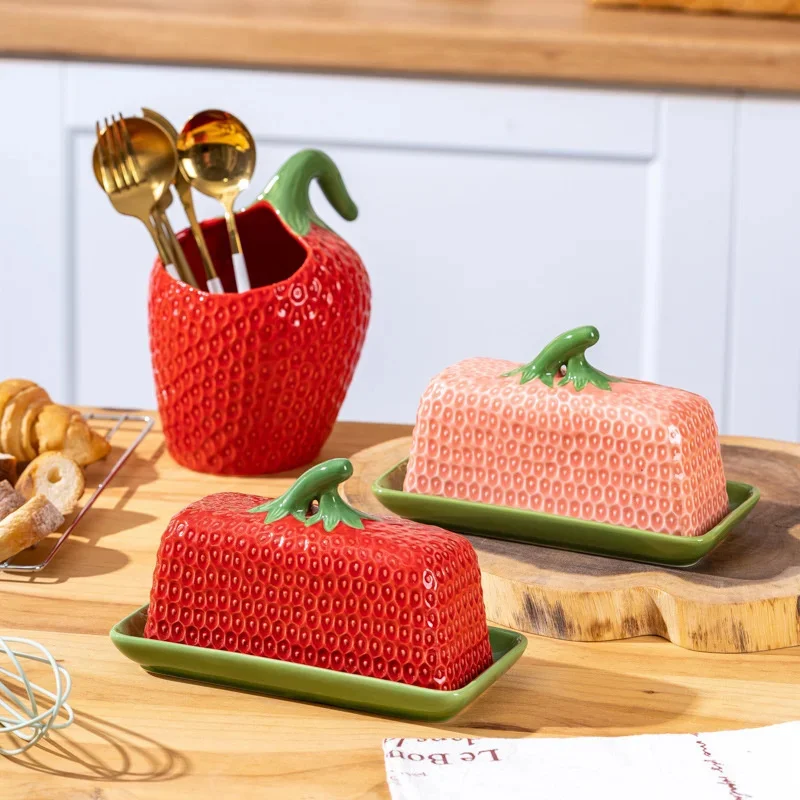 Cute Strawberry Ceramic Butter Box Multifunctional Kitchen Tool Organiser Creative Butter Preserving Jar  Household Cheese Box