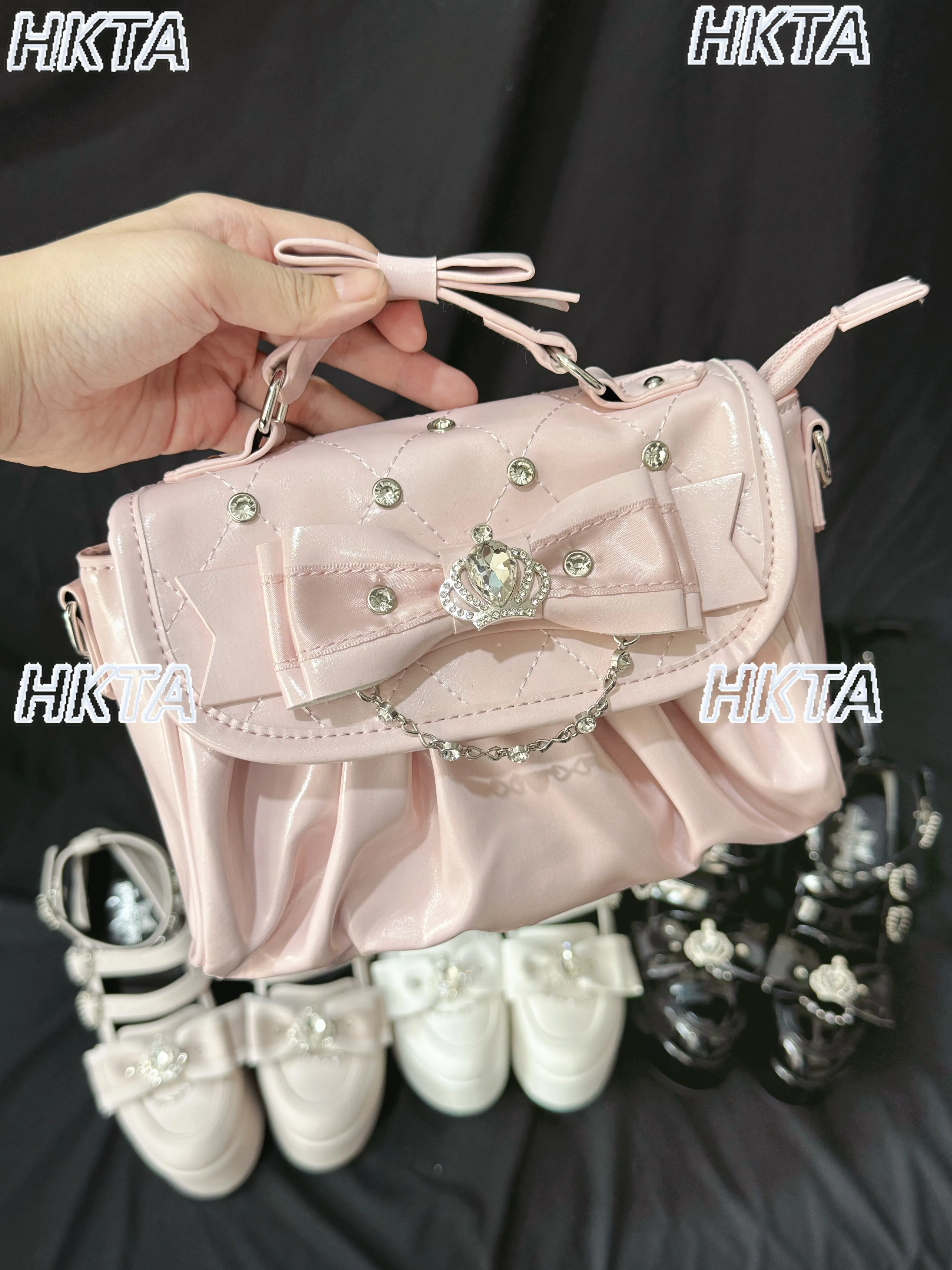 กระเป๋าสะพายข้างสไตล์ญี่ปุ่นแบบดั้งเดิม ประดับโบว์และคริสตัล  กระเป๋าถือลูกไม้สไตล์โลลิต้า แฟชั่นนางฟ้า  กระเป๋าหนัง PU  กระเป๋าโลลิต้า  กระเป๋าเป้