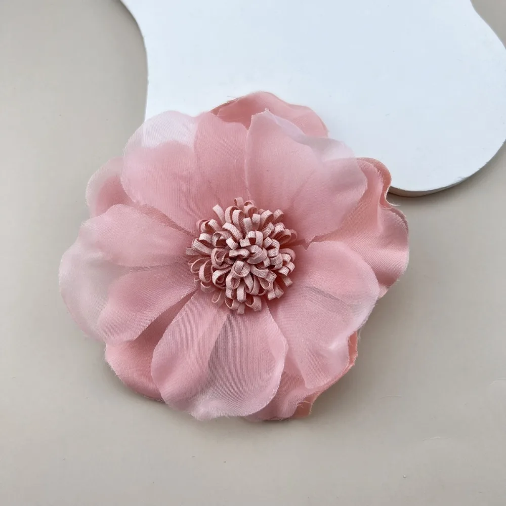 Minimalist Fabric Art Artificial Lace Brooch Camellia Sinensis Colorful Party Costume Decoration Flower Brooch Woman