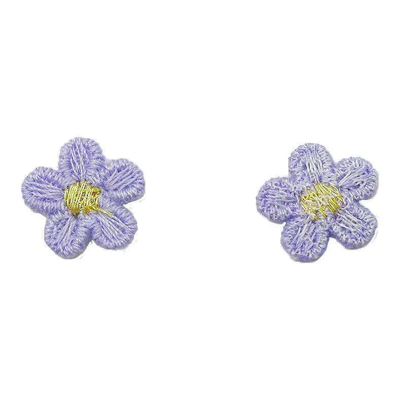 (50Pcs/pack)15mm Mini Embroidery Flower Stickers Clothing Accessories Felt Fabric Patches Lace Decorations Home Headwear Holiday