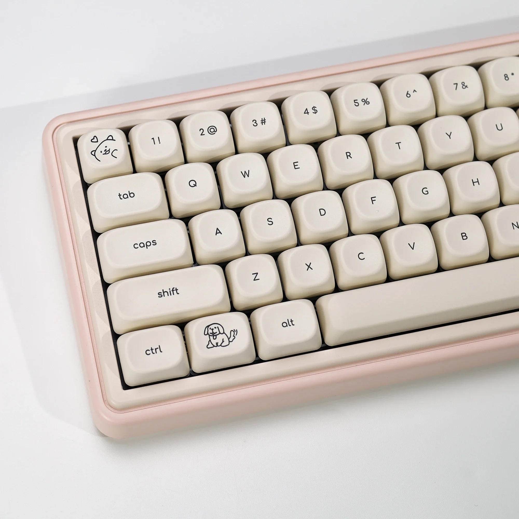 

KBDiy KOA Profile PBT Minimalist White Milk Dog Keycaps Cute Mechanical Keyboard 137 Keys Keys Custom for Aula F87 F108 F99