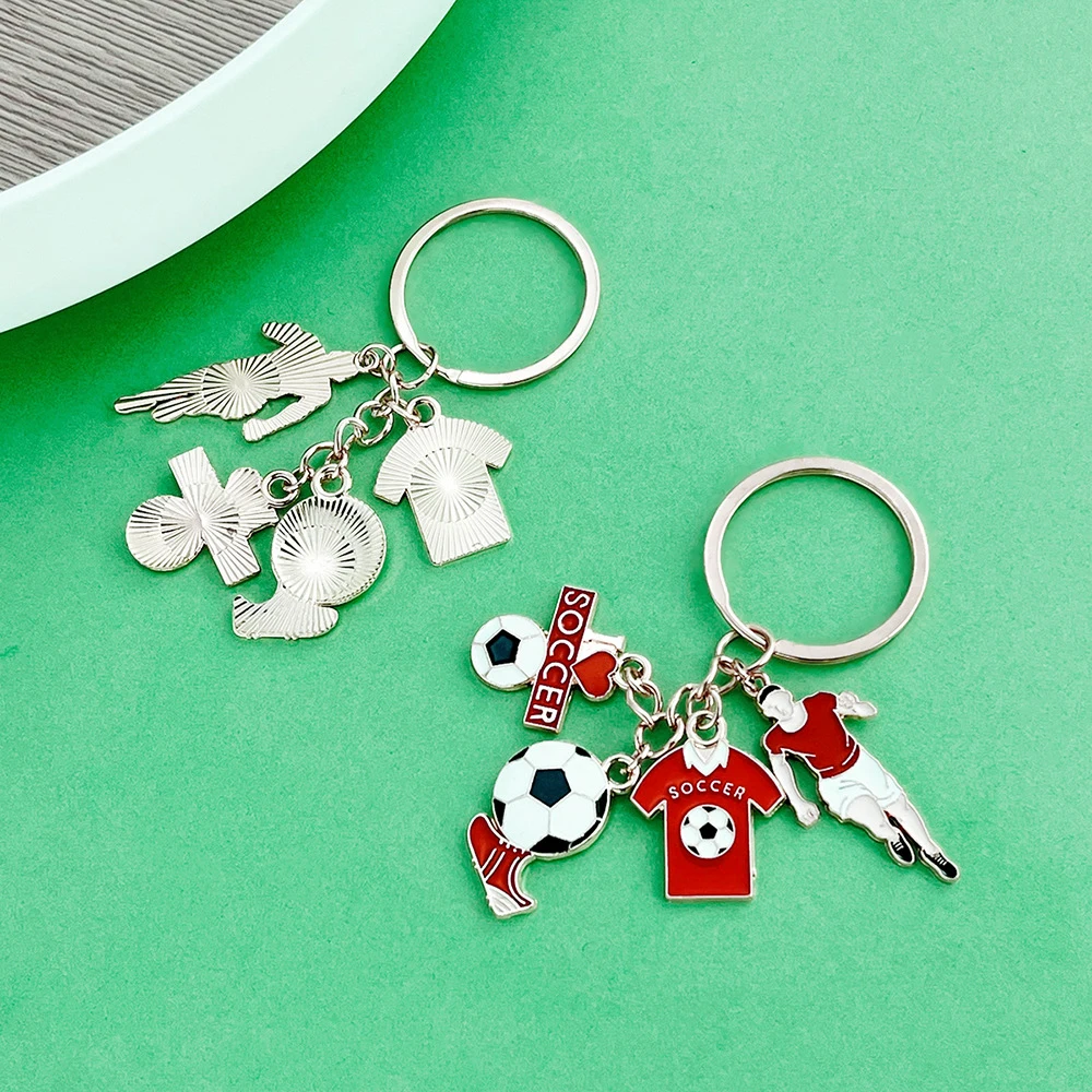 Voetbal Sport Sleutelhanger Schoenen Atleten Jersey "I Love Soccer" Emaille Hanger Tas Sleutels Sieraden Accessoires Geschenken Voor Fans Vriend