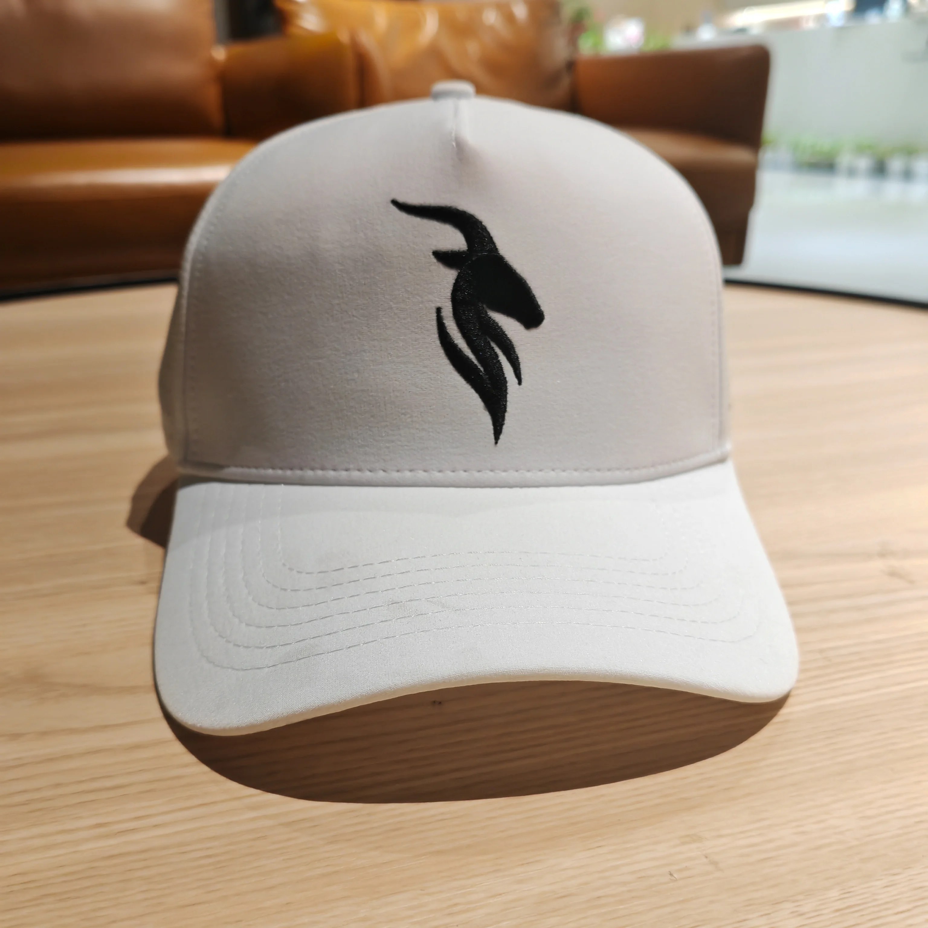 

Изготовленная на заказ рождественская бейсболка с логотипом для кемпинга, 5-панельная, водонепроницаемая, регулируемая, для занятий спортом на открытом воздухе для мужчин, женщин осенью и зимой