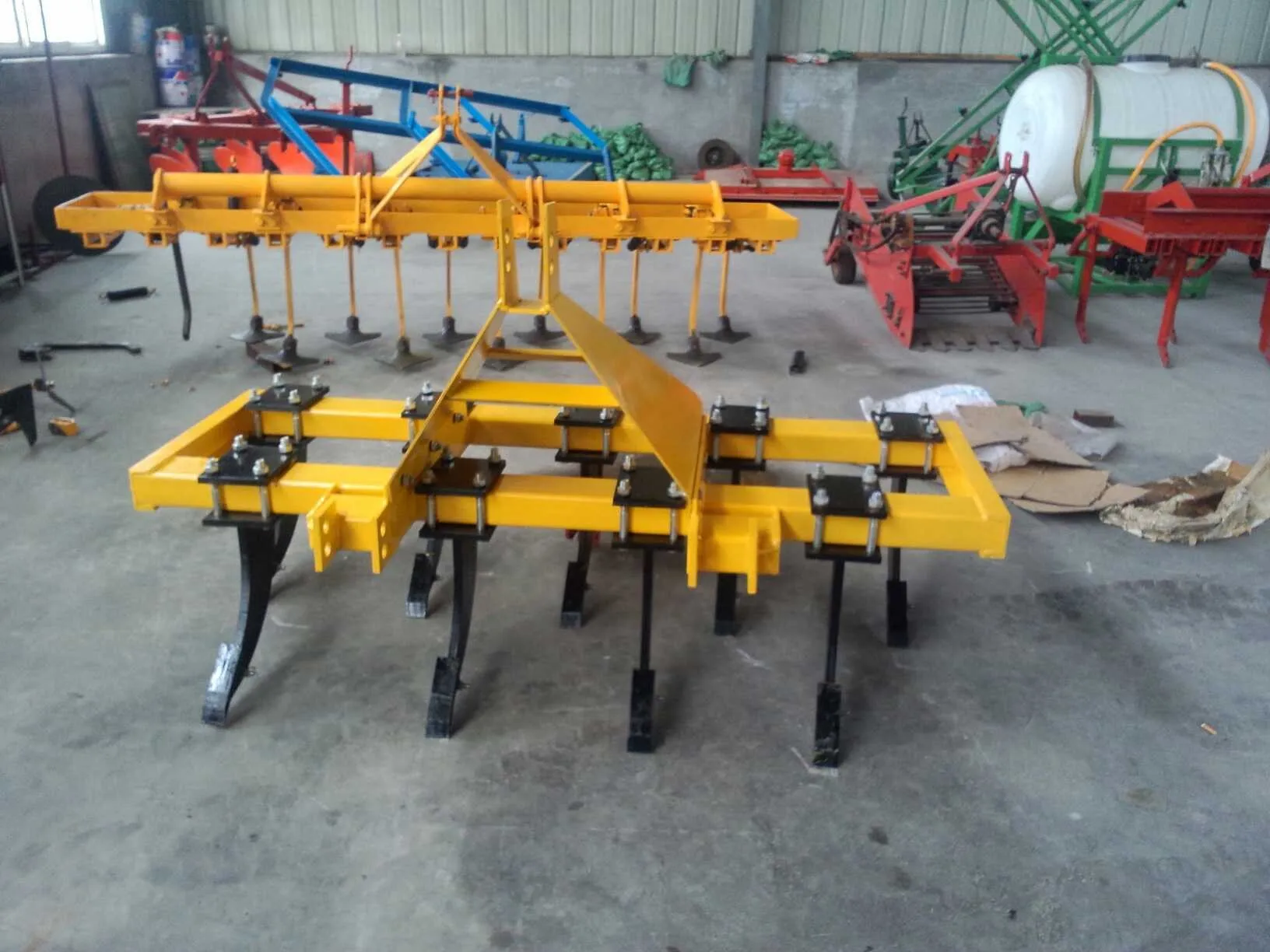 Agricultural  Cultivator Soil Tilling Machine / Subsoiler