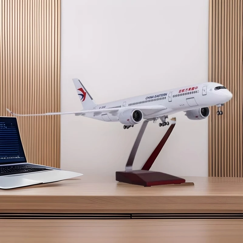

Planes 47CM 1:80 Scale Model Aircraft Airbus Souvenir A350 NEO China Eastern Airlines LED Light Die-casting Machin Home Decor