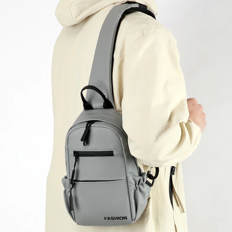 

Multi Functional Men's Chest Bag with Multiple Pockets, Suitable for Sports and Leisure Chest Bags, Daily Commuting Shoulder Bag