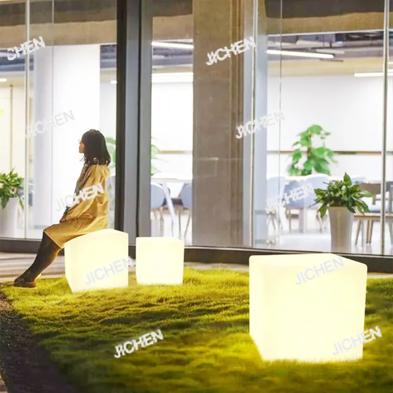 

Светящийся табурет-куб, водонепроницаемый уличный светильник для газона, пейзаж, украшение для сада, бар, солнечная энергия