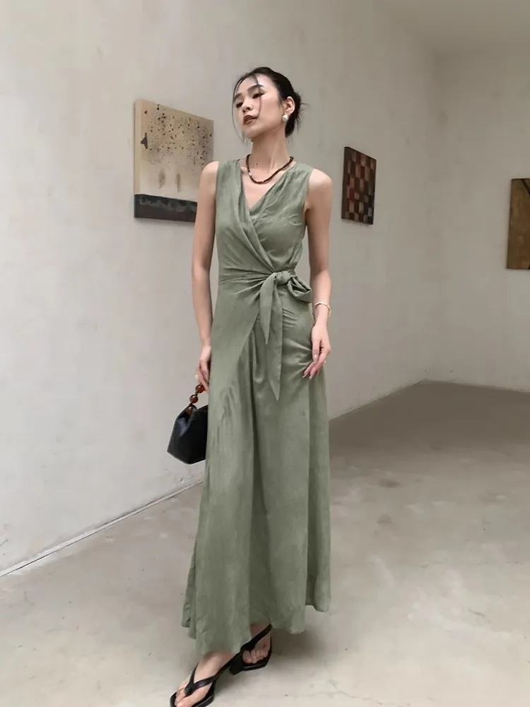 Vestido com decote em v feminino, sem mangas, slim fit, saia longa, gola enrolada, sobreposição, design verde, verão, novo, 2022