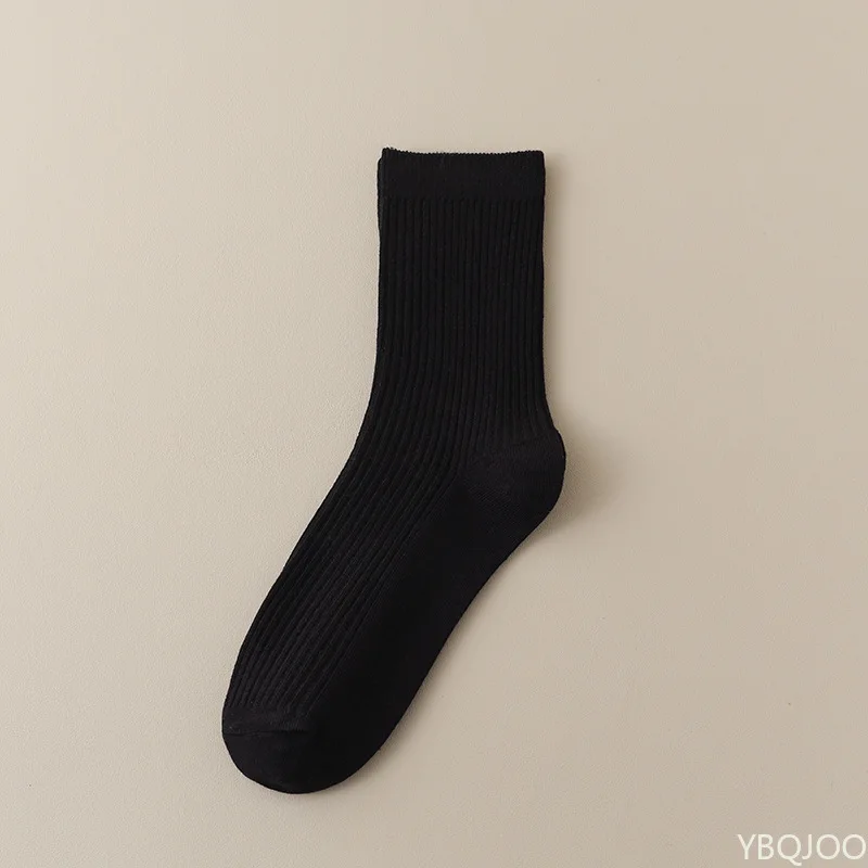 5 أزواج من الجوارب الرجالية المصنوعة من القطن الخالص للخريف ذات الأنبوب المتوسط بإبرة مزدوجة ماصة للعرق ومضادة للبكتيريا جوارب قطنية رياضية