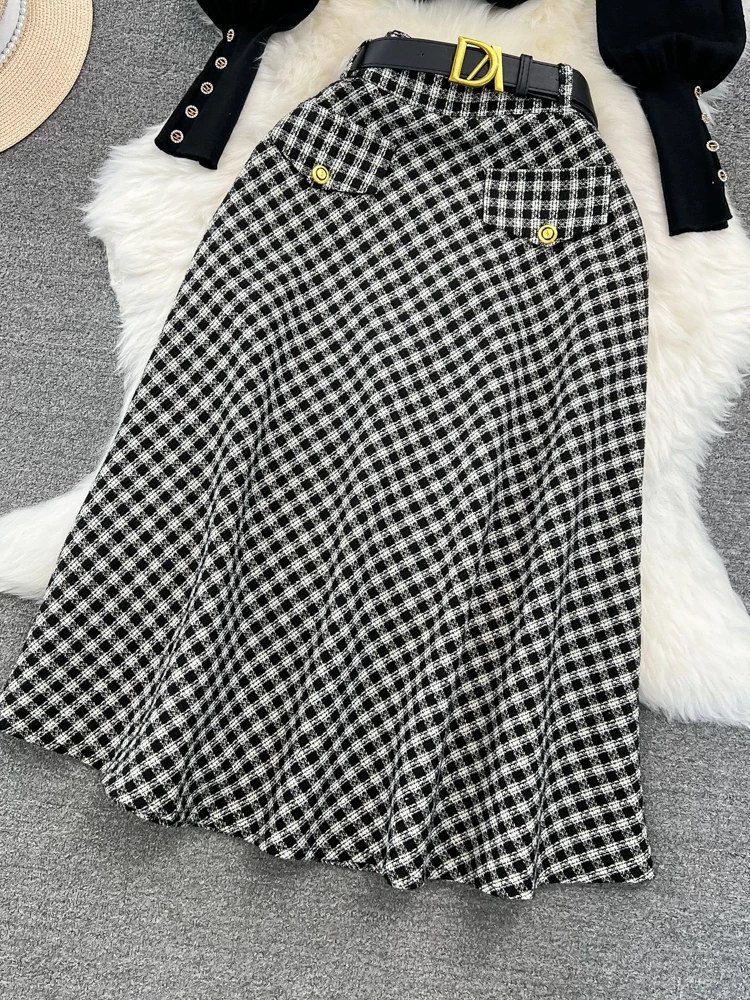 جديد الشتاء بدلة على الموضة المرأة نصف الياقة العالية أزرار الذهب متماسكة سترة علوية + رسالة الزنانير houndstooth تحقق الصوف تنورة