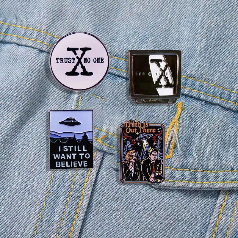 Horror Movie X-Files Enamel Pin Alien Space Sci-Fi Metal Badge Men\'s Brooch Backpack Pin Clothing Accessories