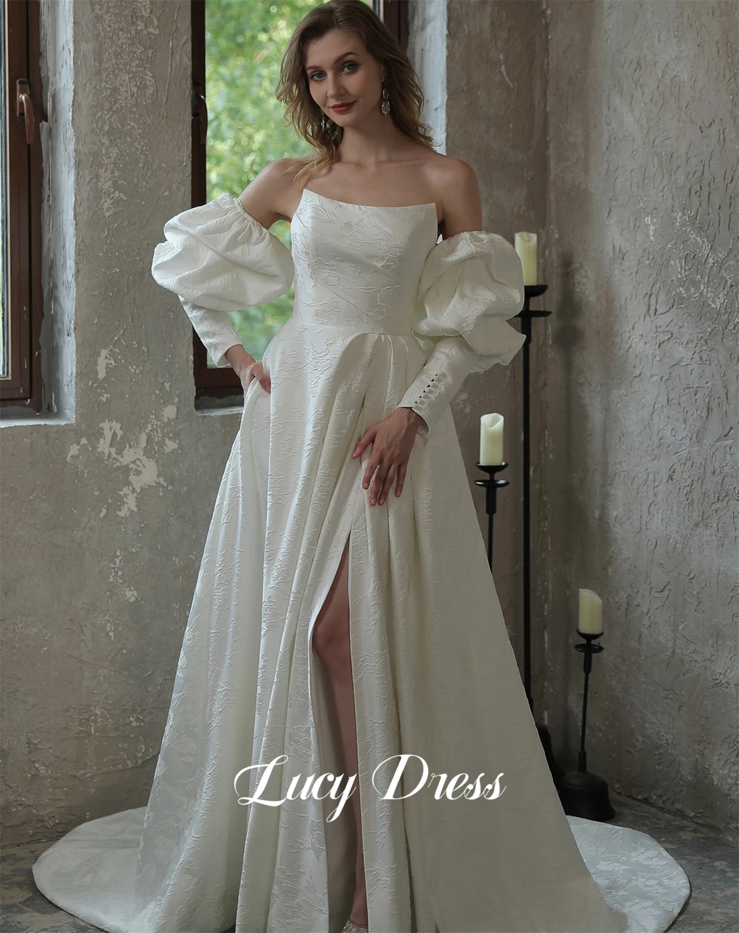 

Lucy Customized Bride Wedding Dress Embossed Satin wedding dress women vestidos de novi robe de mariée wedding dress
