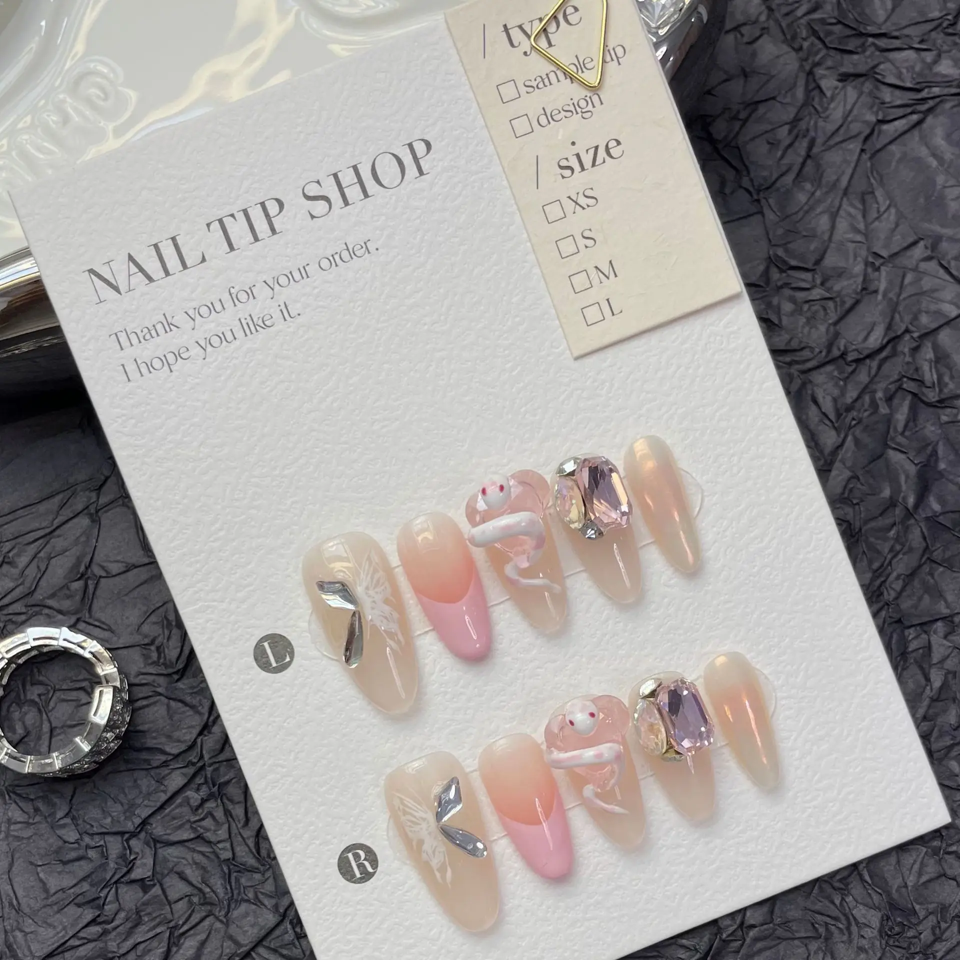 

10 PCS Luxury Handmade Press on Nails Short Oval Beautiful Pink Snake Design with 3-PIECE Tool Adhesive Nail Glue Tabs