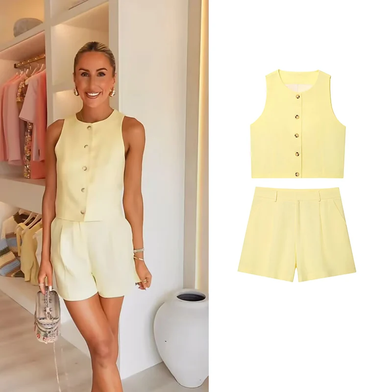

2-piece Set Summer Women's Sets 2025 New Chic Slim O-neck Vest Shorts Sets Women's Street Fashion Travel Youth Summer Suits